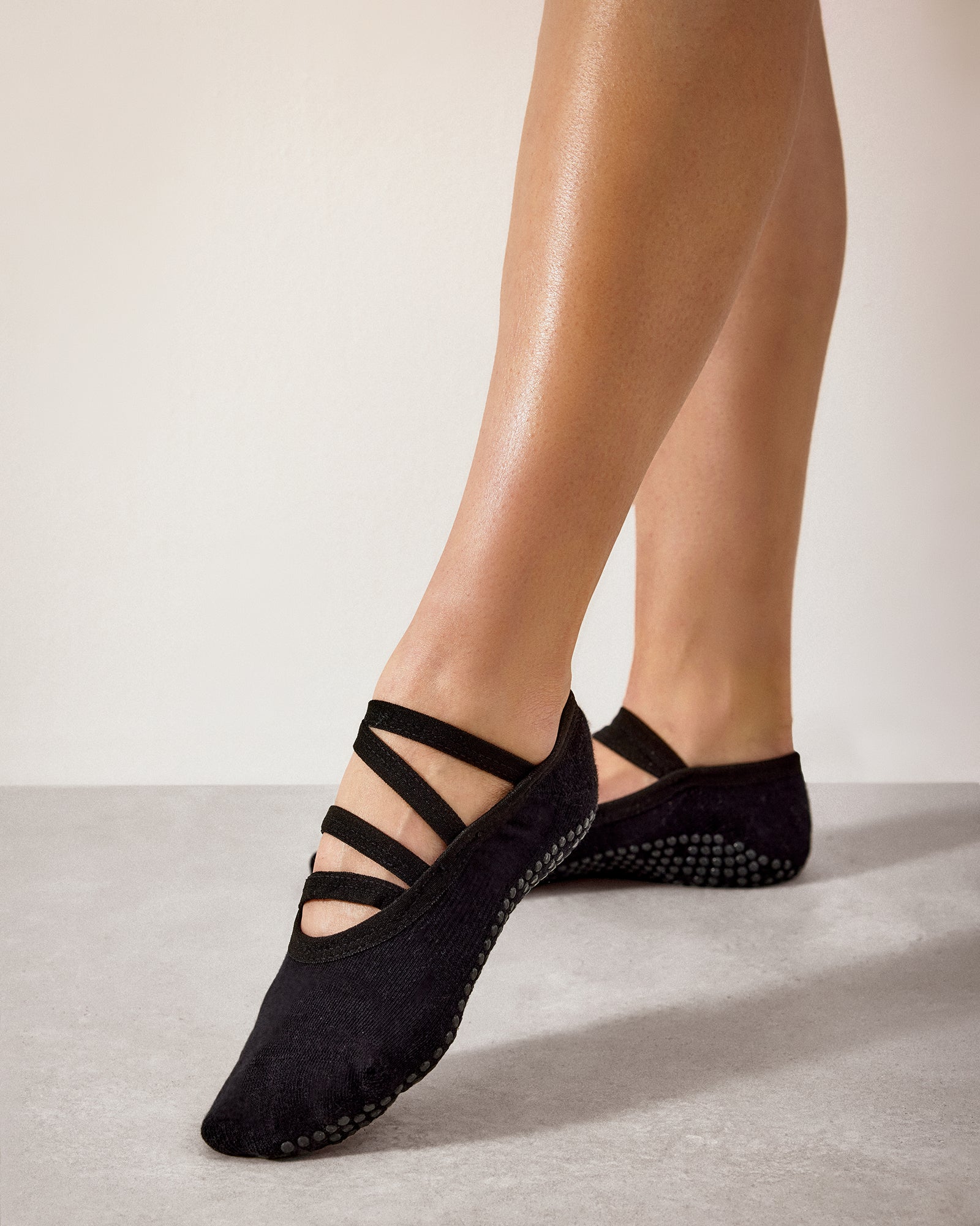 Ballet Grip Socks - Strappy Black