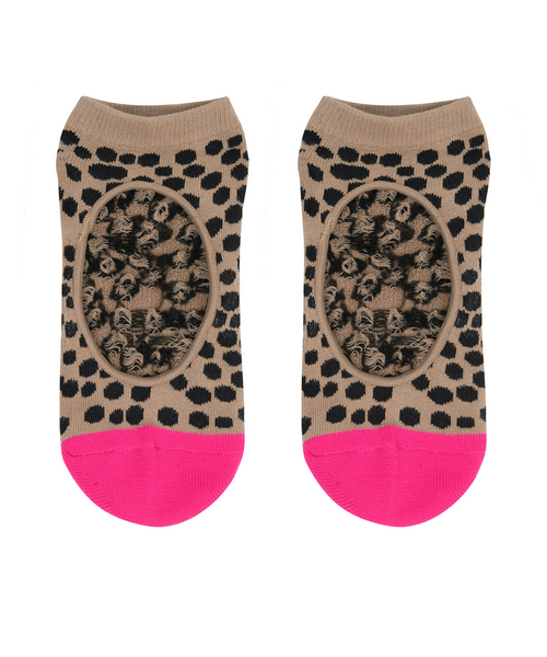 Tucketts Women's Tab Closed Toe Non-Slip Grip Socks - S/M - 2 Pack Black  Leopard Pink, Leopard Pink Accent/Zebra Rising, Small-Medium : :  Clothing, Shoes & Accessories