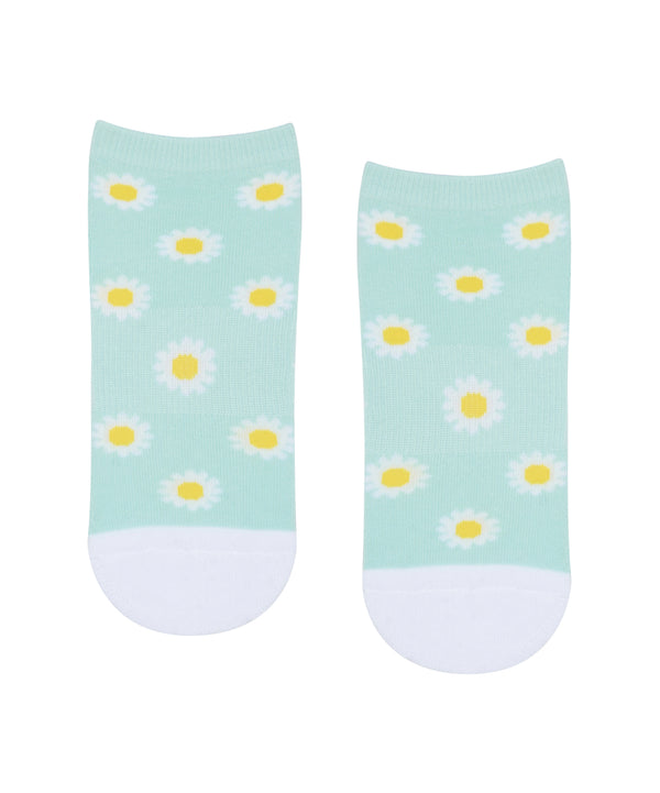 Classic Low Rise Grip Socks - Daydreamer in soft pink with non-slip sole for yoga
