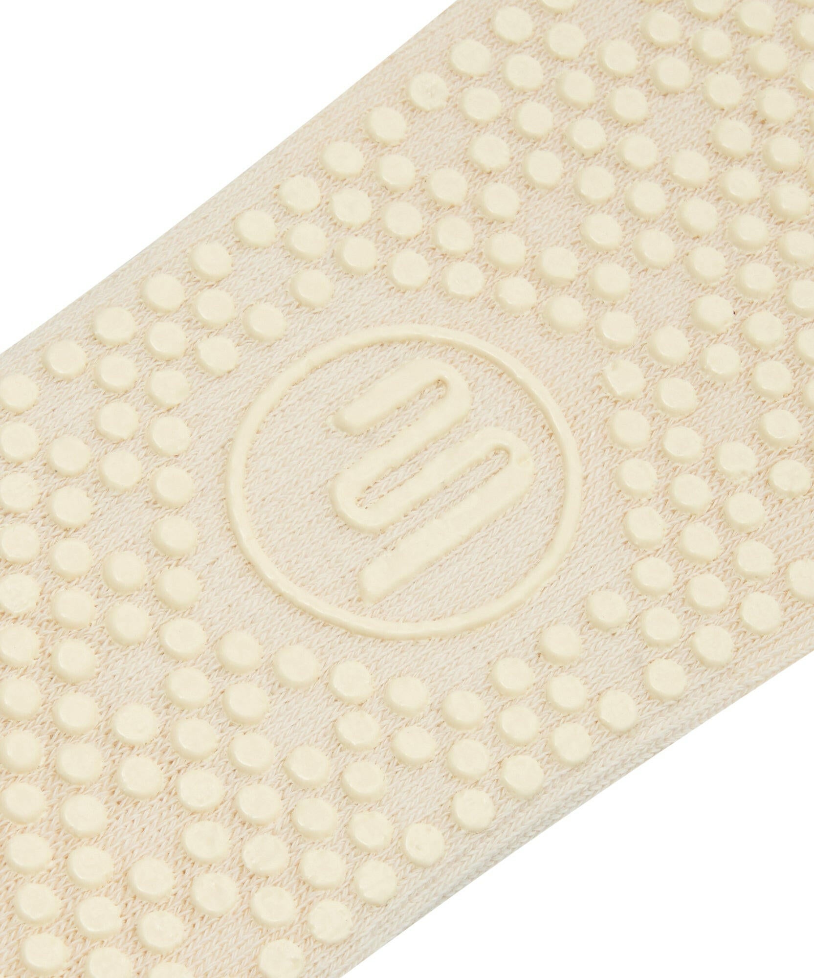 High-quality cotton blend socks with non-slip technology