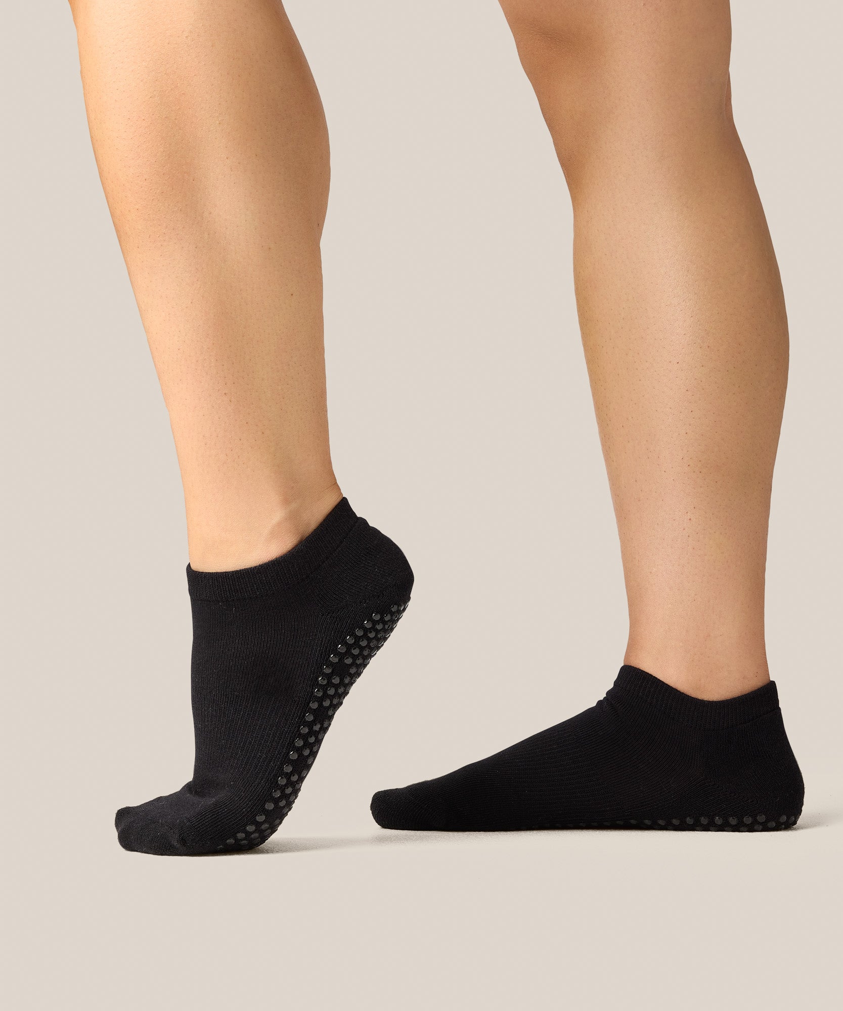 Low Rise Grip Socks - Black