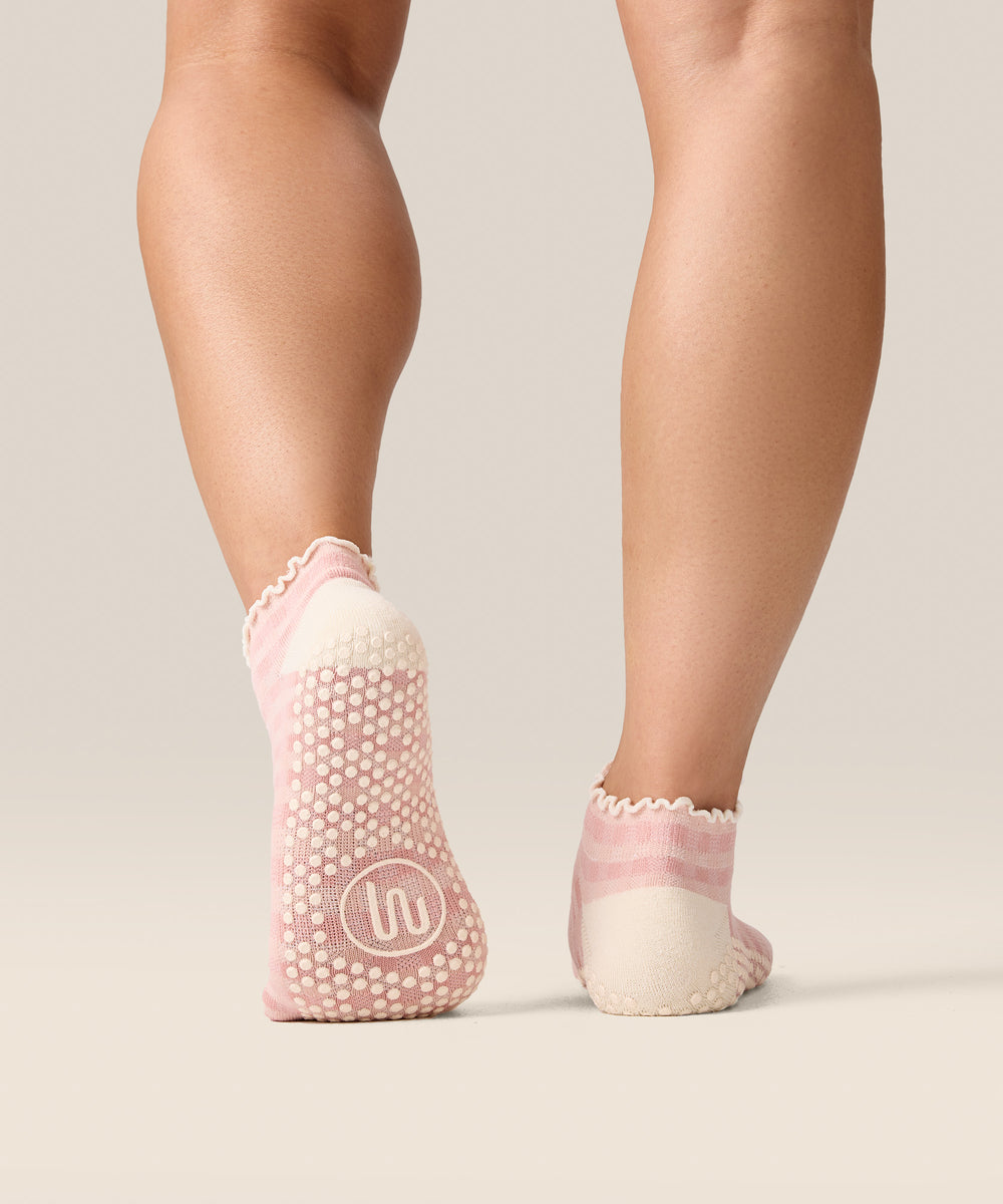 All Rise Socks Low Rise Grip Socks - Gingham Frill Rose