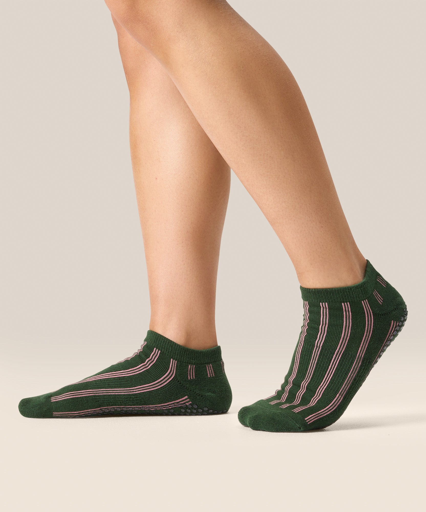 Classic Low Rise Grip Socks - Verde Carnival